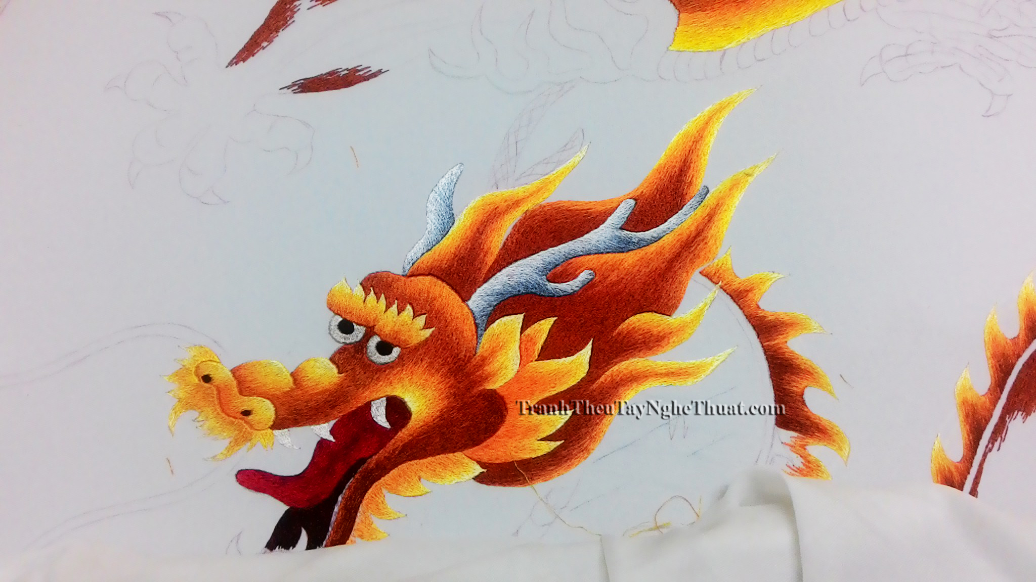 tranh thêu con rồng