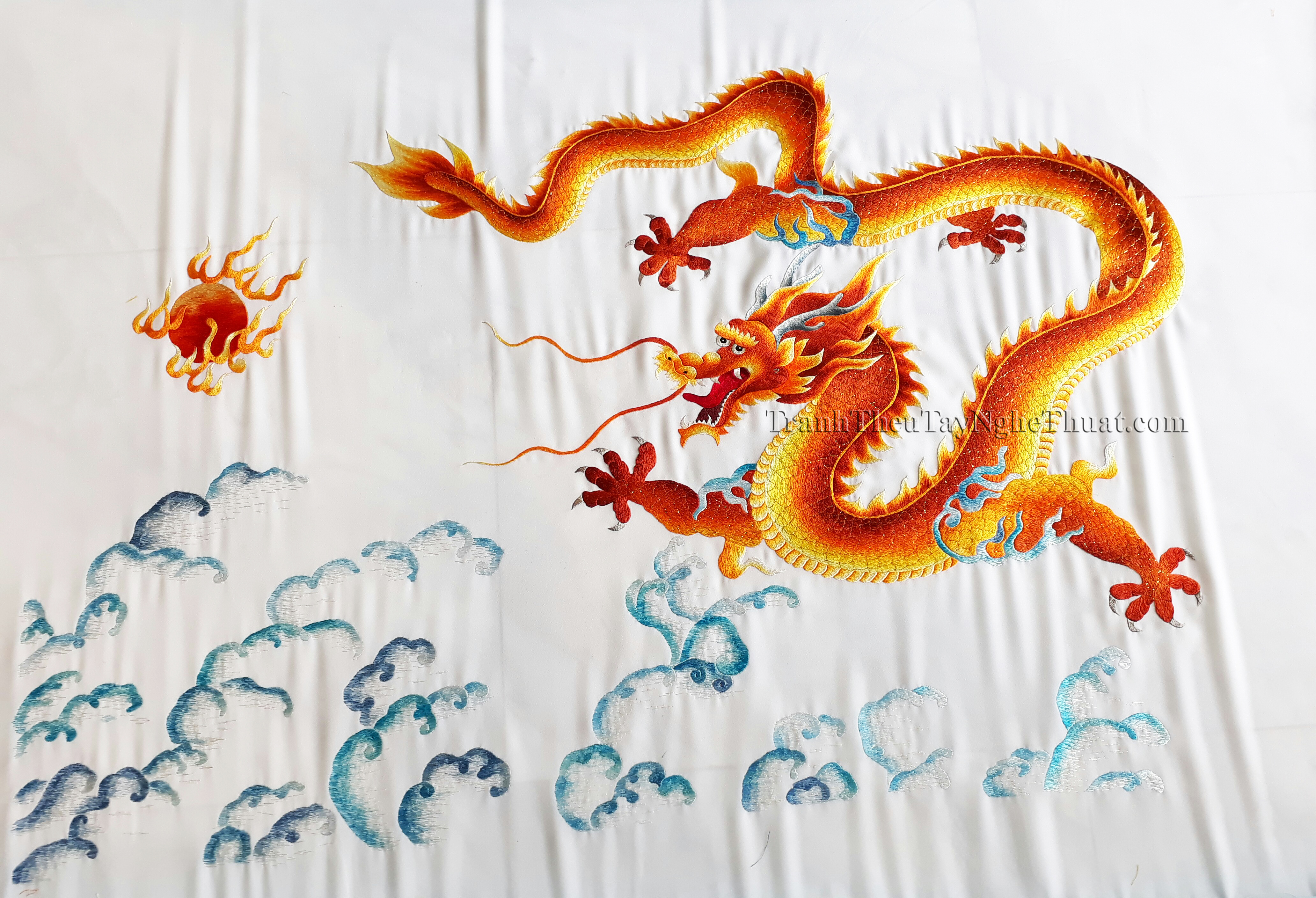 tranh thêu con rồng3