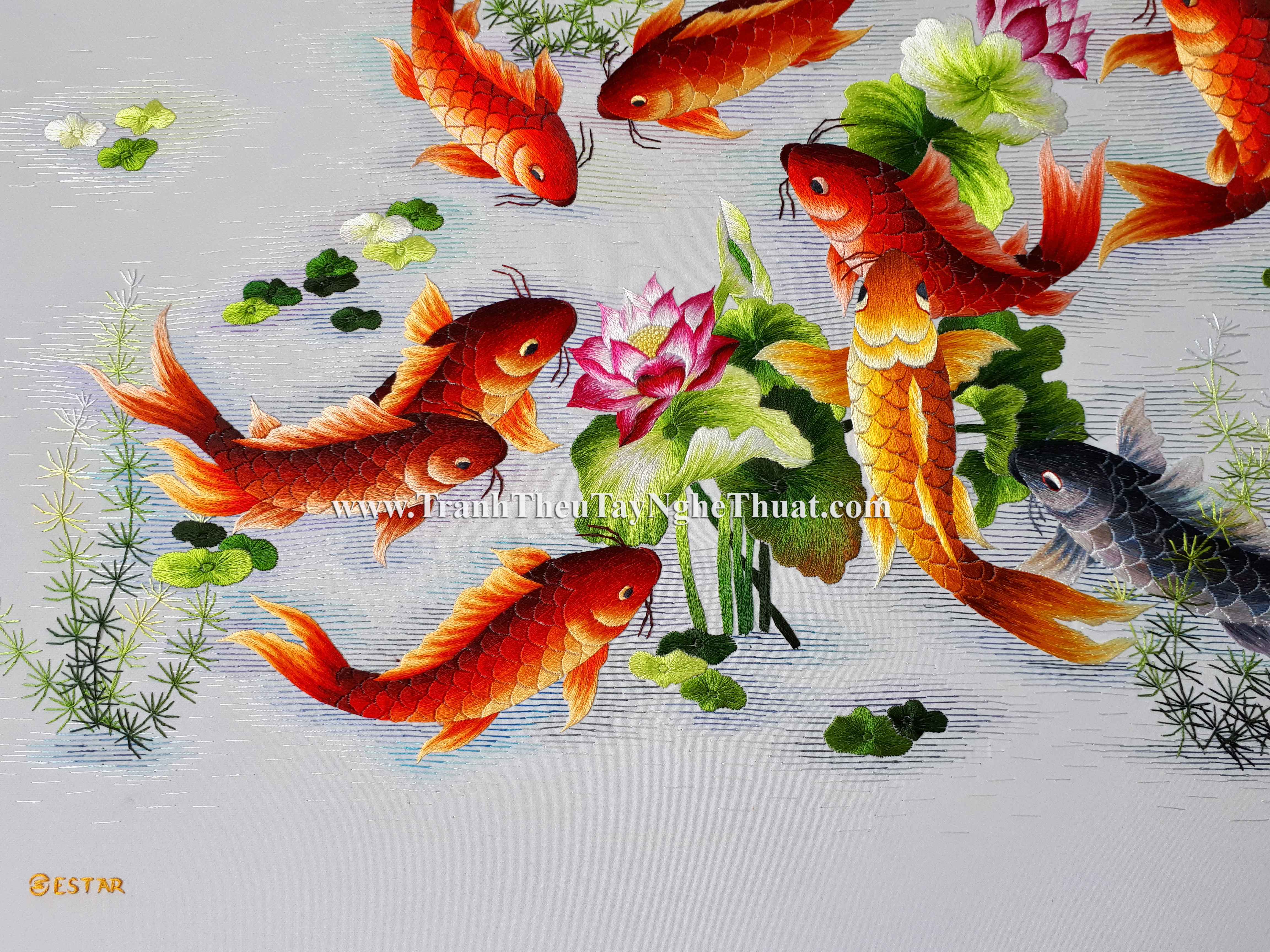 tranh thêu cá chép hoa sen