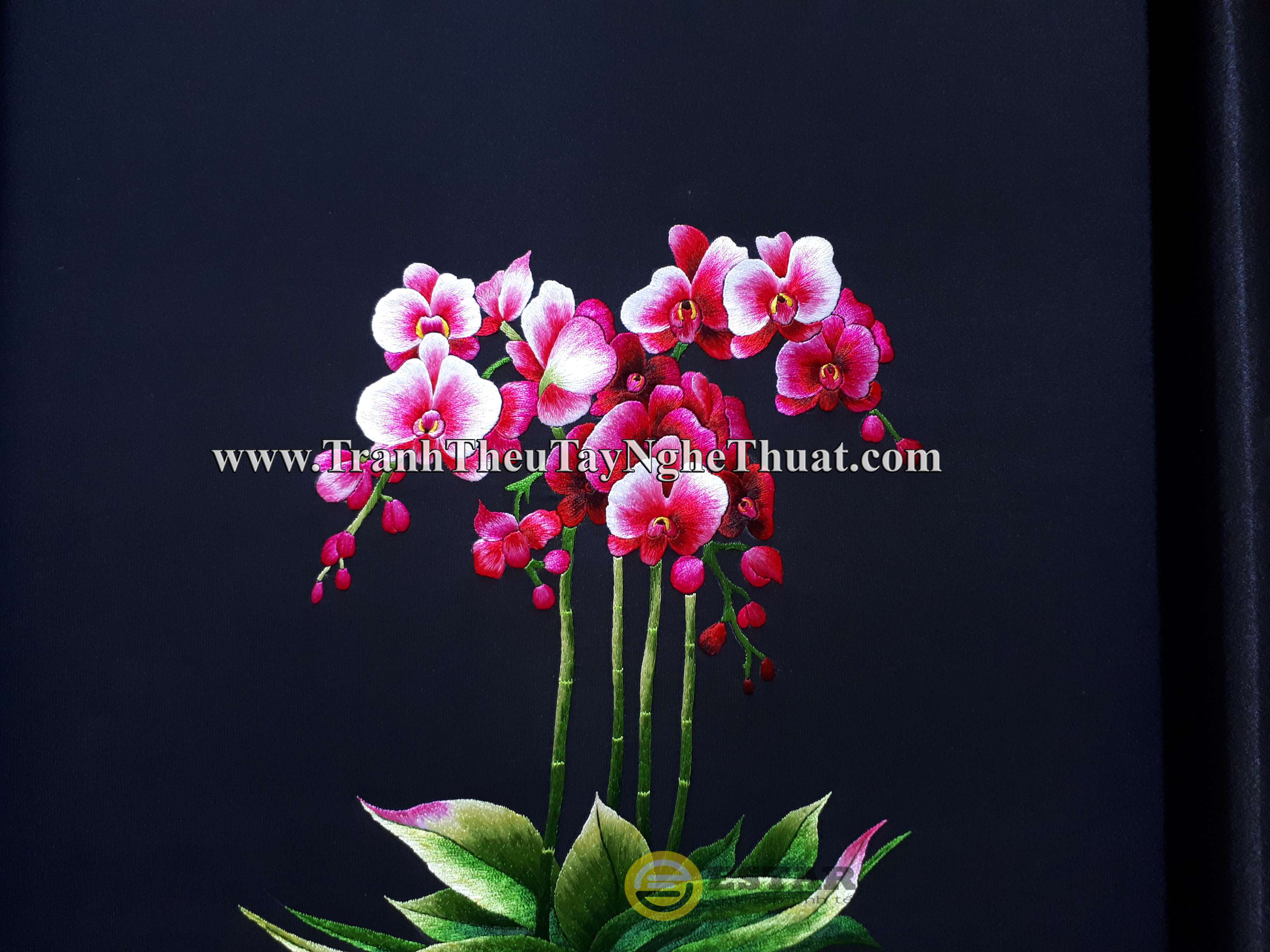 tranh thêu hoa lan hồ điệp